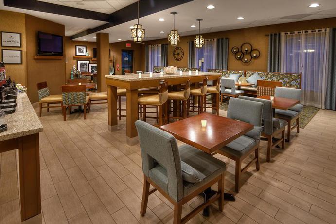 Imagen general del Hotel Hampton Inn Greensburg. Foto 12