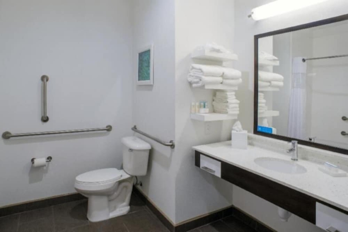 Imagen de la habitación del Hotel Hampton Inn Gulf Shores. Foto 10