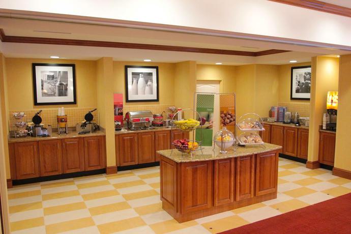 Imagen general del Hotel Hampton Inn Hampton-newport News. Foto 9
