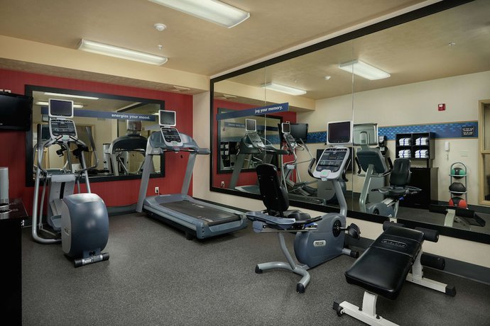 Imagen de los interiores del Hotel Hampton Inn Helena. Foto 16