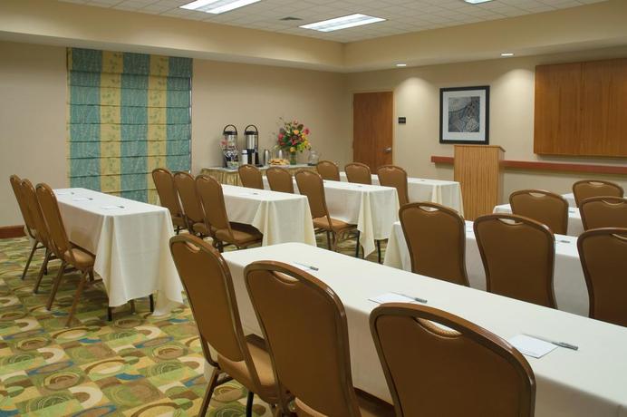 Imagen general del Hotel Hampton Inn Hendersonville. Foto 2