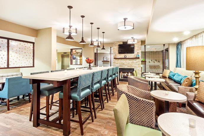 Imagen general del Hotel Hampton Inn Hendersonville. Foto 9