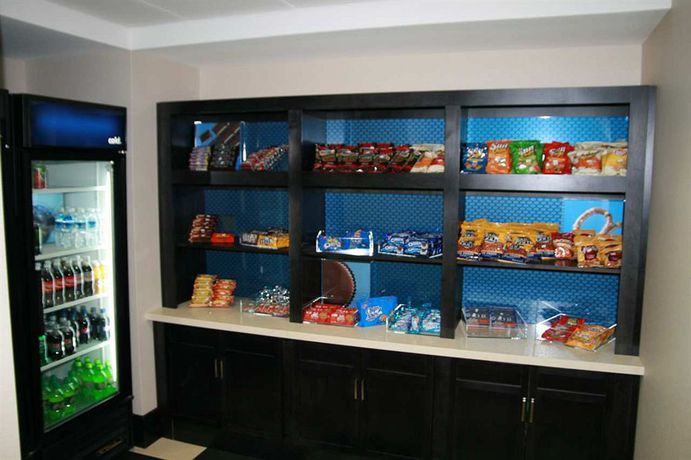 Imagen del bar/restaurante del Hotel Hampton Inn Hickory. Foto 3
