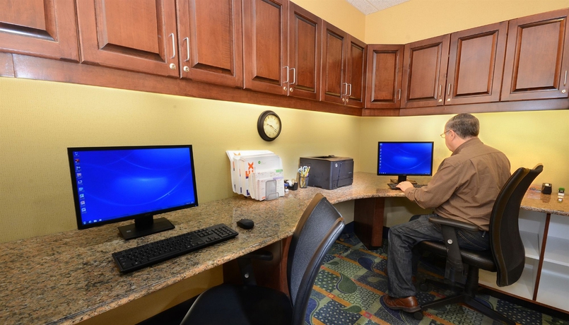 Imagen de los interiores del Hotel Hampton Inn High Point. Foto 14