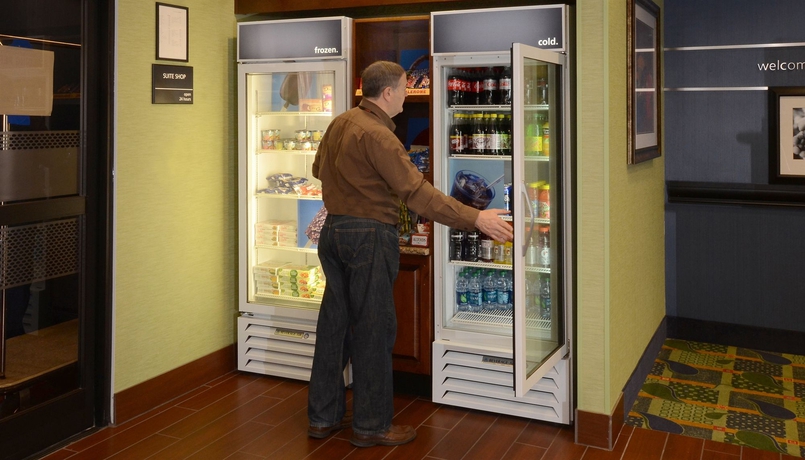 Imagen del bar/restaurante del Hotel Hampton Inn High Point. Foto 5