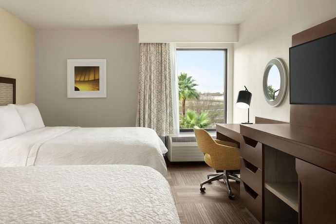 Imagen de la habitación del Hotel Hampton Inn Houston Hobby Airport. Foto 12