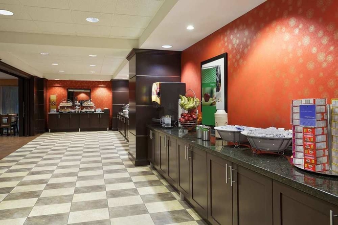 Imagen del bar/restaurante del Hotel Hampton Inn Houston-near The Galleria. Foto 4