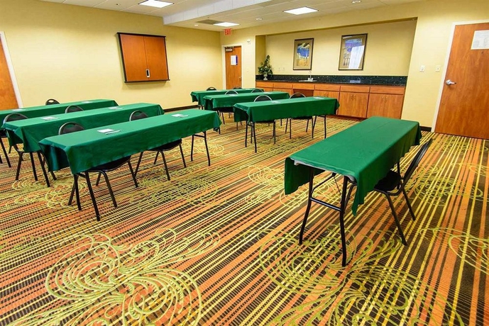 Imagen de los interiores del Hotel Hampton Inn Houston-pearland. Foto 10