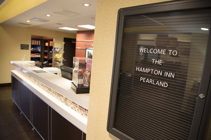 Imagen de los interiores del Hotel Hampton Inn Houston-pearland. Foto 11