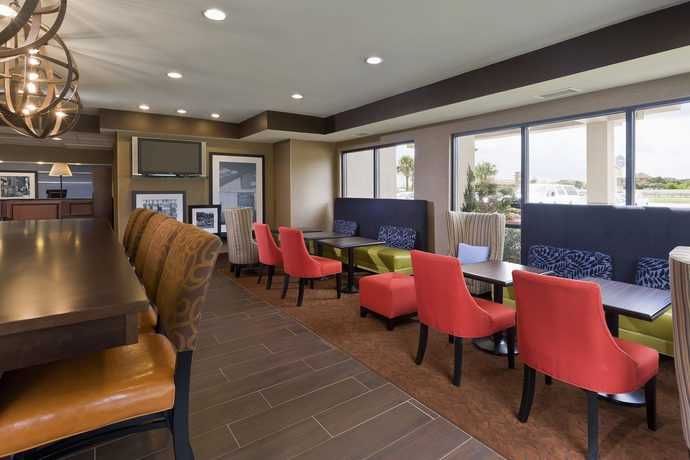 Imagen de los interiores del Hotel Hampton Inn Houston/stafford. Foto 15