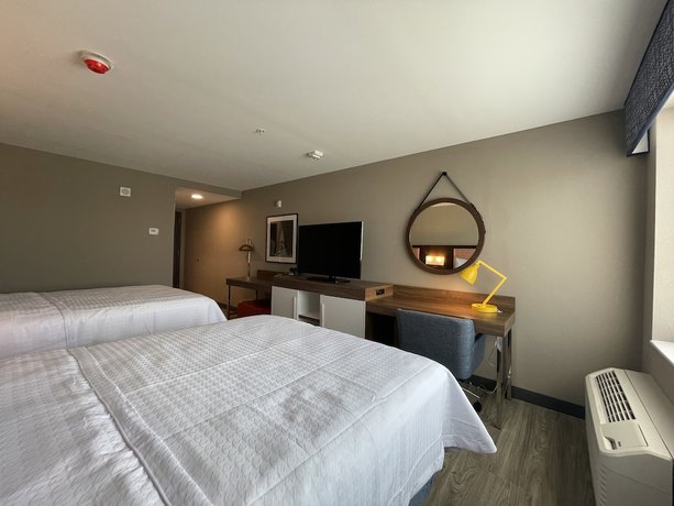 Imagen de la habitación del Hotel Hampton Inn Indianapolis Downtown Iupui. Foto 2