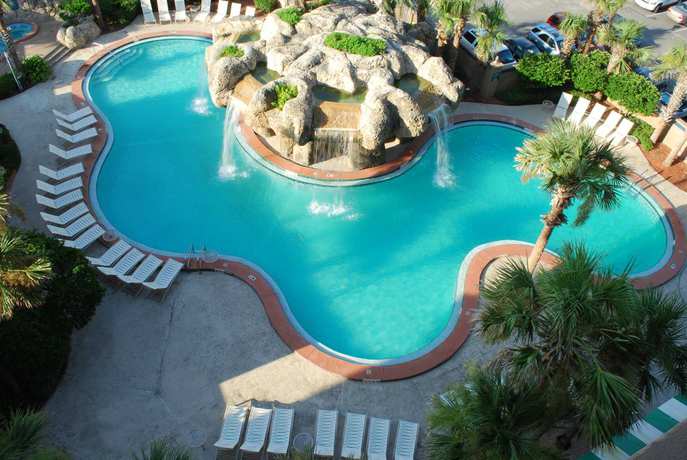 Imagen de la piscina del Hotel Hampton Inn Jacksonville Beach/Oceanfront, FL. Foto 11