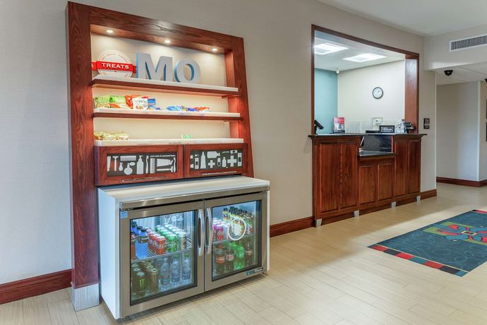 Imagen de los interiores del Hotel Hampton Inn Jefferson City At Capital Mall. Foto 17