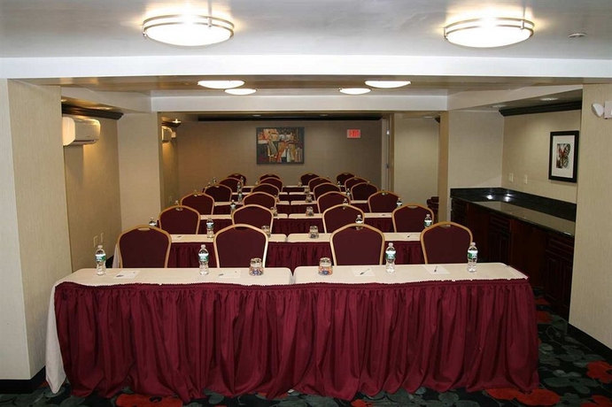 Imagen de los interiores del Hotel Hampton Inn Jericho - Westbury. Foto 9
