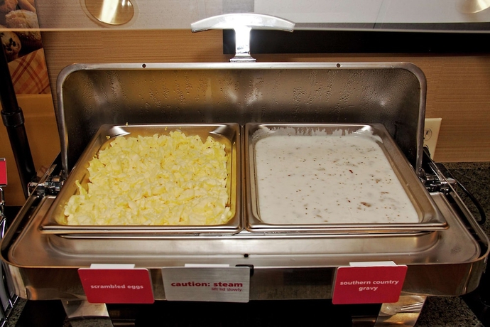 Imagen del bar/restaurante del Hotel Hampton Inn Jonesville Elkin. Foto 2