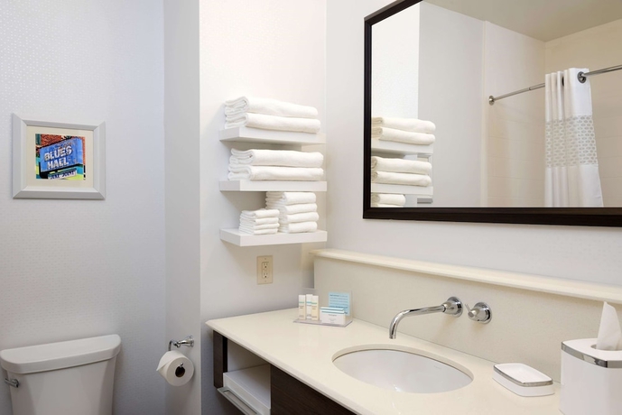 Imagen de la habitación del Hotel Hampton Inn Kalamazoo. Foto 14