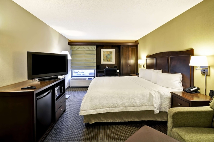 Imagen de la habitación del Hotel Hampton Inn Kansas City-airport. Foto 5