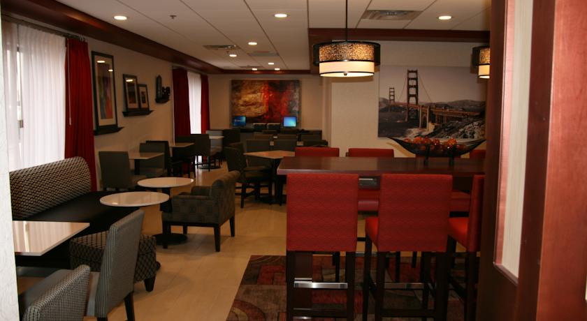 Imagen general del Hotel Hampton Inn Kansas City/blue Springs. Foto 13
