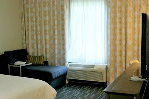 Imagen de la habitación del Hotel Hampton Inn Kingsville. Foto 2