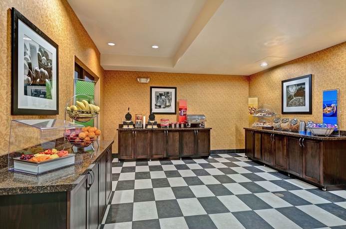 Imagen del bar/restaurante del Hotel Hampton Inn Lake Havasu City. Foto 5