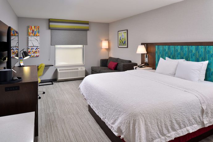 Imagen de la habitación del Hotel Hampton Inn Laporte In. Foto 5