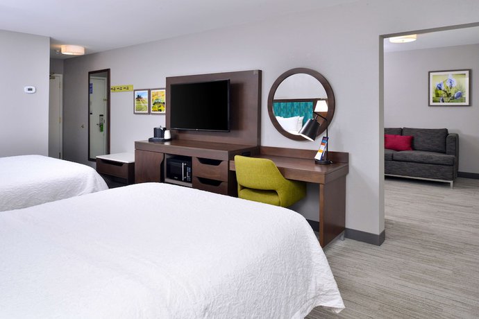 Imagen de la habitación del Hotel Hampton Inn Laporte In. Foto 10