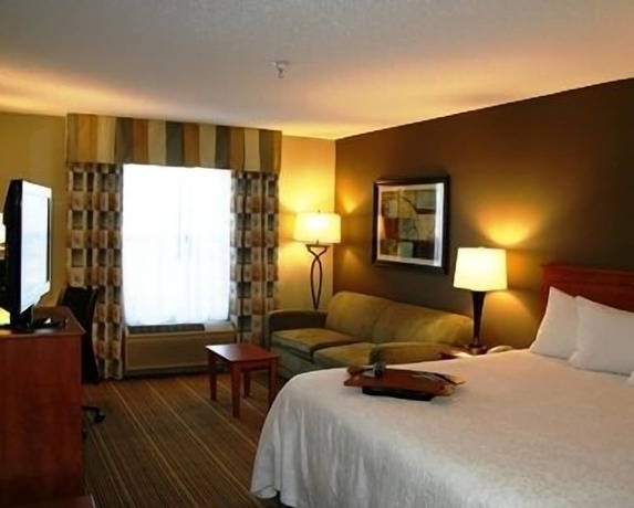 Imagen de la habitación del Hotel Hampton Inn Laporte In. Foto 14