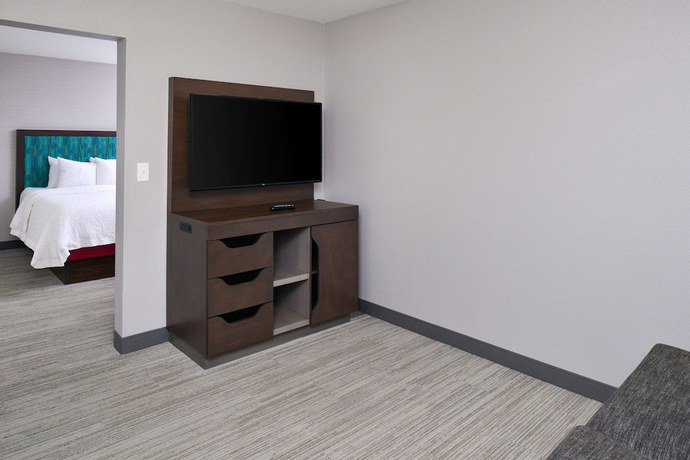 Imagen de la habitación del Hotel Hampton Inn Laporte In. Foto 15