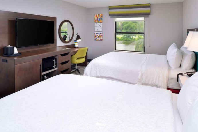 Imagen de la habitación del Hotel Hampton Inn Laporte In. Foto 16