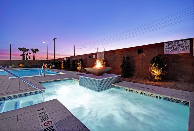 Imagen de la piscina del Hotel Hampton Inn Las Vegas Strip South, Nv. Foto 19