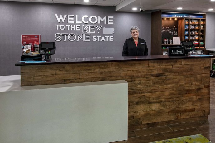 Imagen de los interiores del Hotel Hampton Inn Latrobe. Foto 18