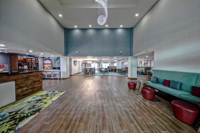 Imagen de los interiores del Hotel Hampton Inn Latrobe. Foto 20