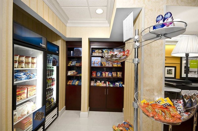 Imagen del bar/restaurante del Hotel Hampton Inn Lawrenceville Duluth. Foto 4