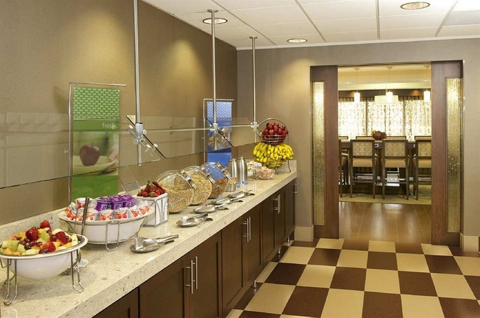 Imagen del bar/restaurante del Hotel Hampton Inn Lawrenceville. Foto 1