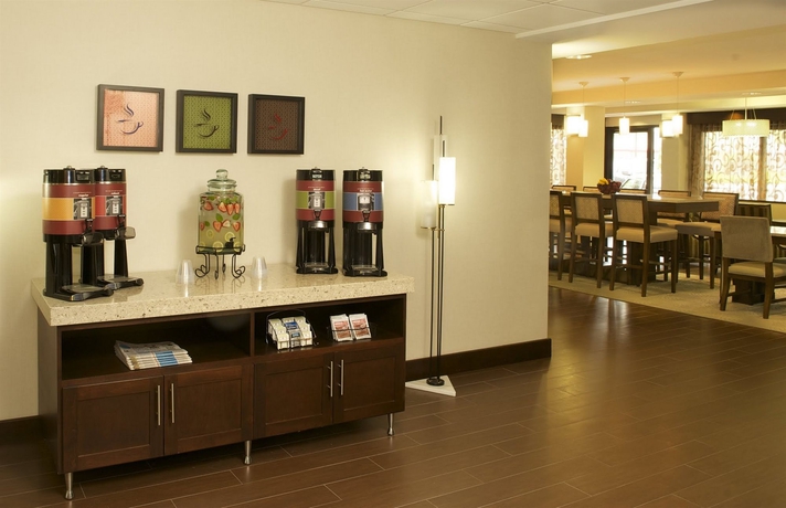 Imagen del bar/restaurante del Hotel Hampton Inn Lawrenceville. Foto 3