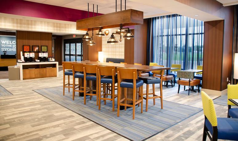 Imagen de los interiores del Hotel Hampton Inn Lebanon, Avon. Foto 17