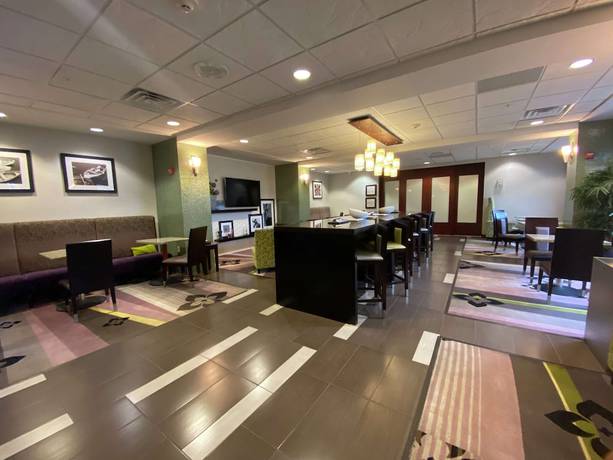 Imagen de los interiores del Hotel Hampton Inn Leesville / Ft. Polk. Foto 16