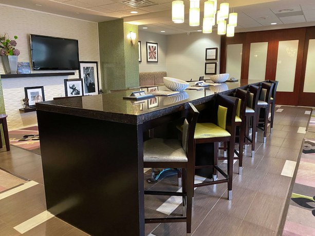Imagen de los interiores del Hotel Hampton Inn Leesville / Ft. Polk. Foto 19