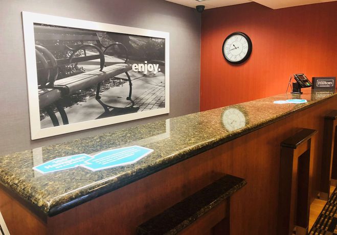 Imagen de los interiores del Hotel Hampton Inn Lewisburg, Underwood Estates. Foto 15