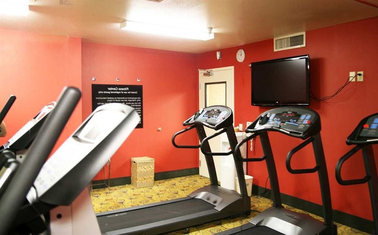 Imagen de los interiores del Hotel Hampton Inn Livermore. Foto 11