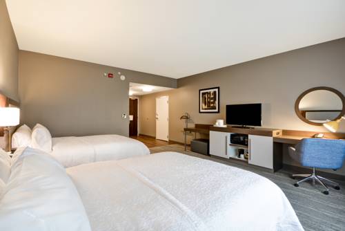 Imagen de la habitación del Hotel Hampton Inn Livonia Detroit. Foto 5