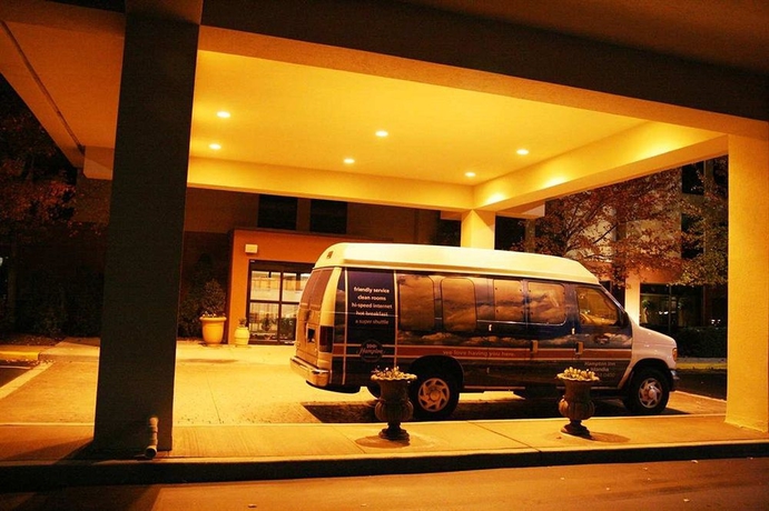 Imagen general del Hotel Hampton Inn Long Island/islandia. Foto 3