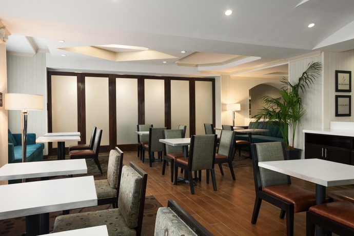 Imagen de los interiores del Hotel Hampton Inn Los Angeles Int'l Airport/hawthorne. Foto 9