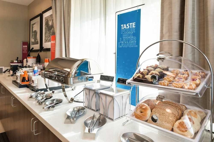 Imagen del bar/restaurante del Hotel Hampton Inn Los Angeleswest Covina. Foto 6