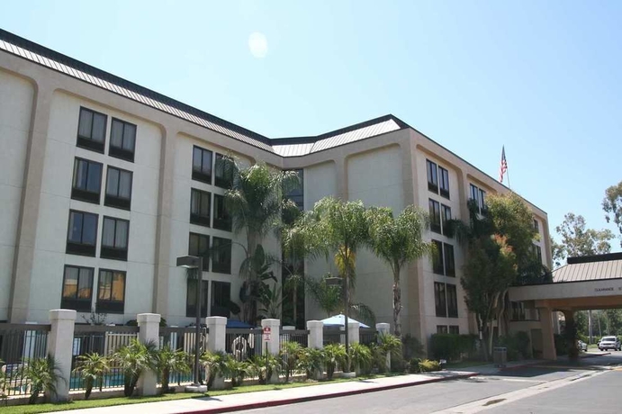 Imagen general del Hotel Hampton Inn Los Angeleswest Covina. Foto 2