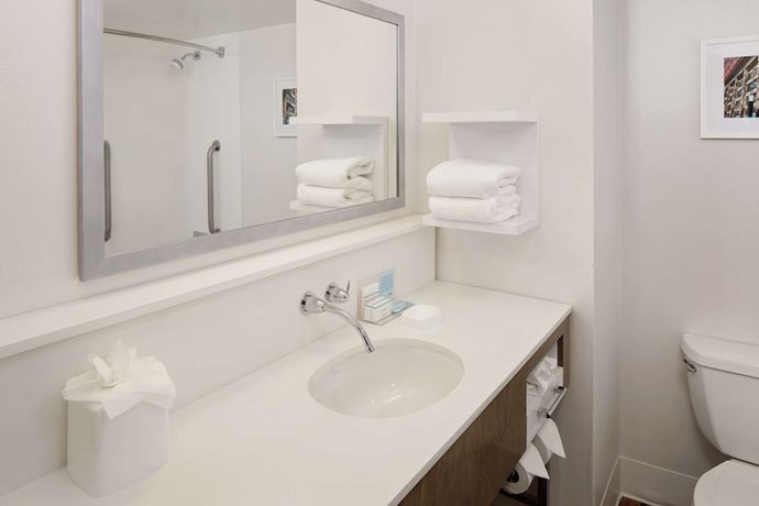 Imagen de la habitación del Hotel Hampton Inn Louisville Downtown. Foto 4