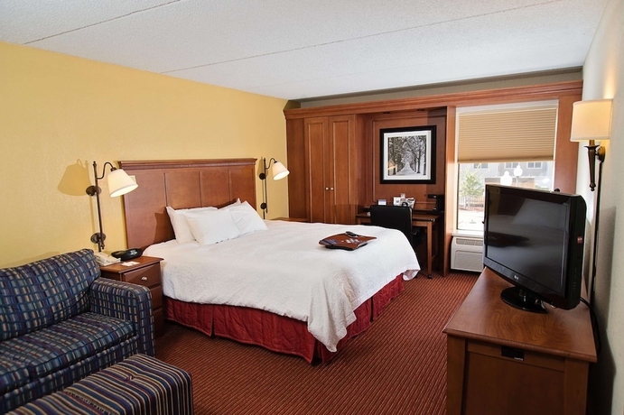 Imagen de la habitación del Hotel Hampton Inn Louisville-airport. Foto 6