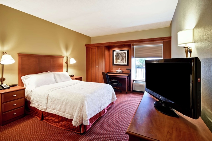 Imagen de la habitación del Hotel Hampton Inn Louisville-airport. Foto 7