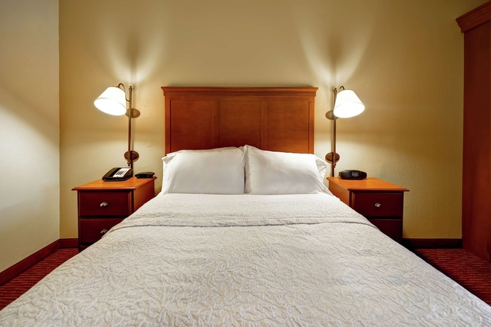 Imagen de la habitación del Hotel Hampton Inn Louisville-airport. Foto 9