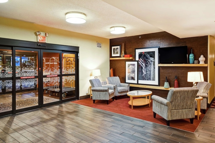 Imagen de los interiores del Hotel Hampton Inn Louisville-airport. Foto 18
